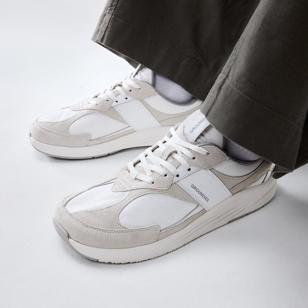 White || Barefoot