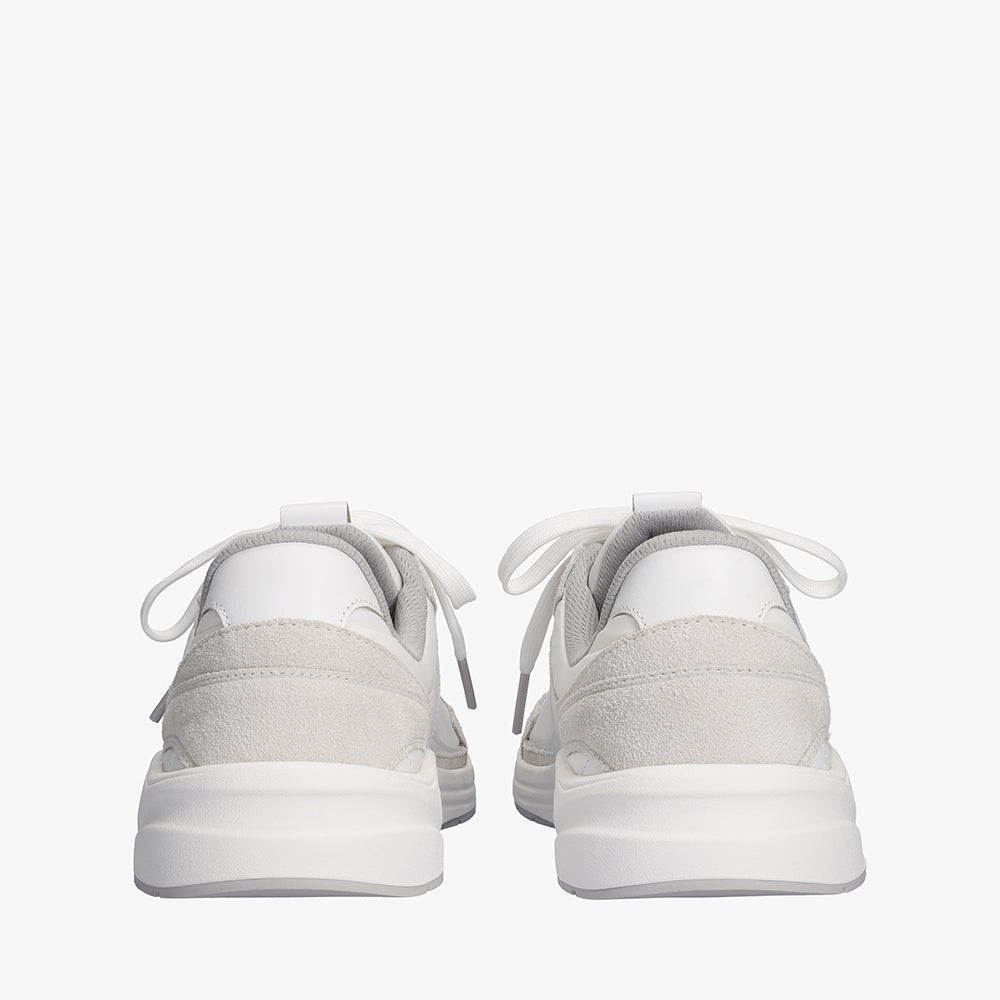 White || Barefoot
