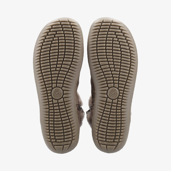Taupe