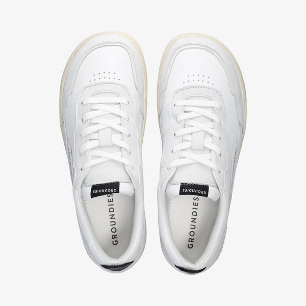 White/Black || Barefoot