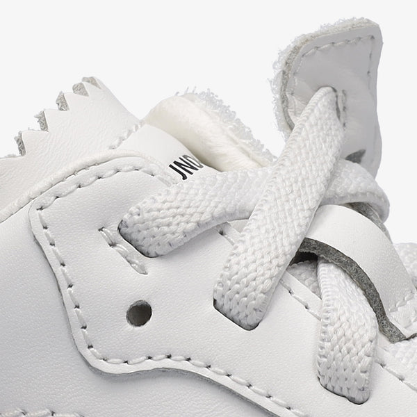 Off-White/Black || Barefoot