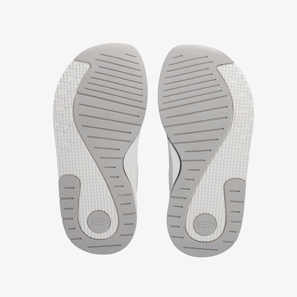 White || Barefoot