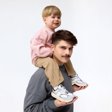 White/Silver/Black || Barefoot