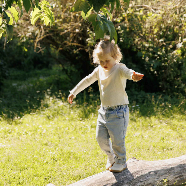 Sand/Indigo Blue || Barefoot