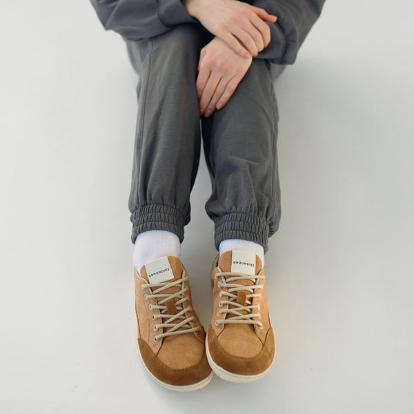 Cognac || Barefoot
