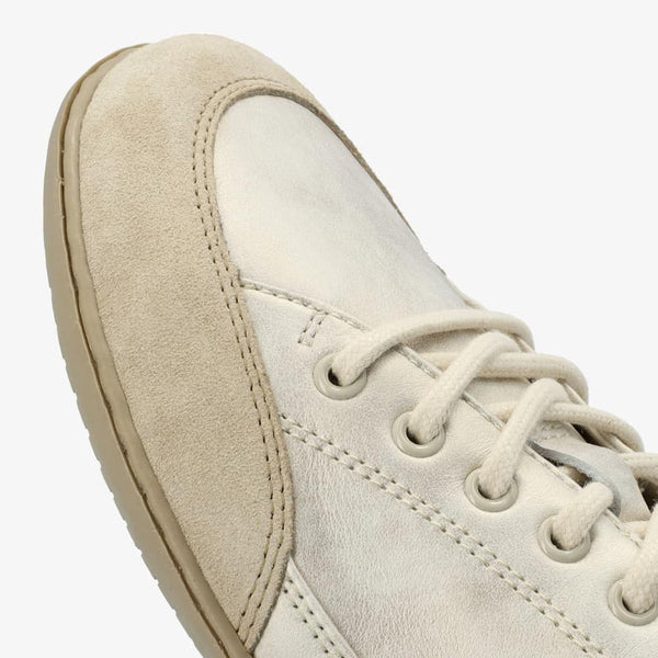 Gold (metallic) || Barefoot