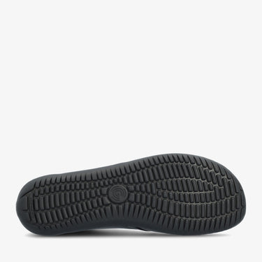 Schwarz || Barefoot