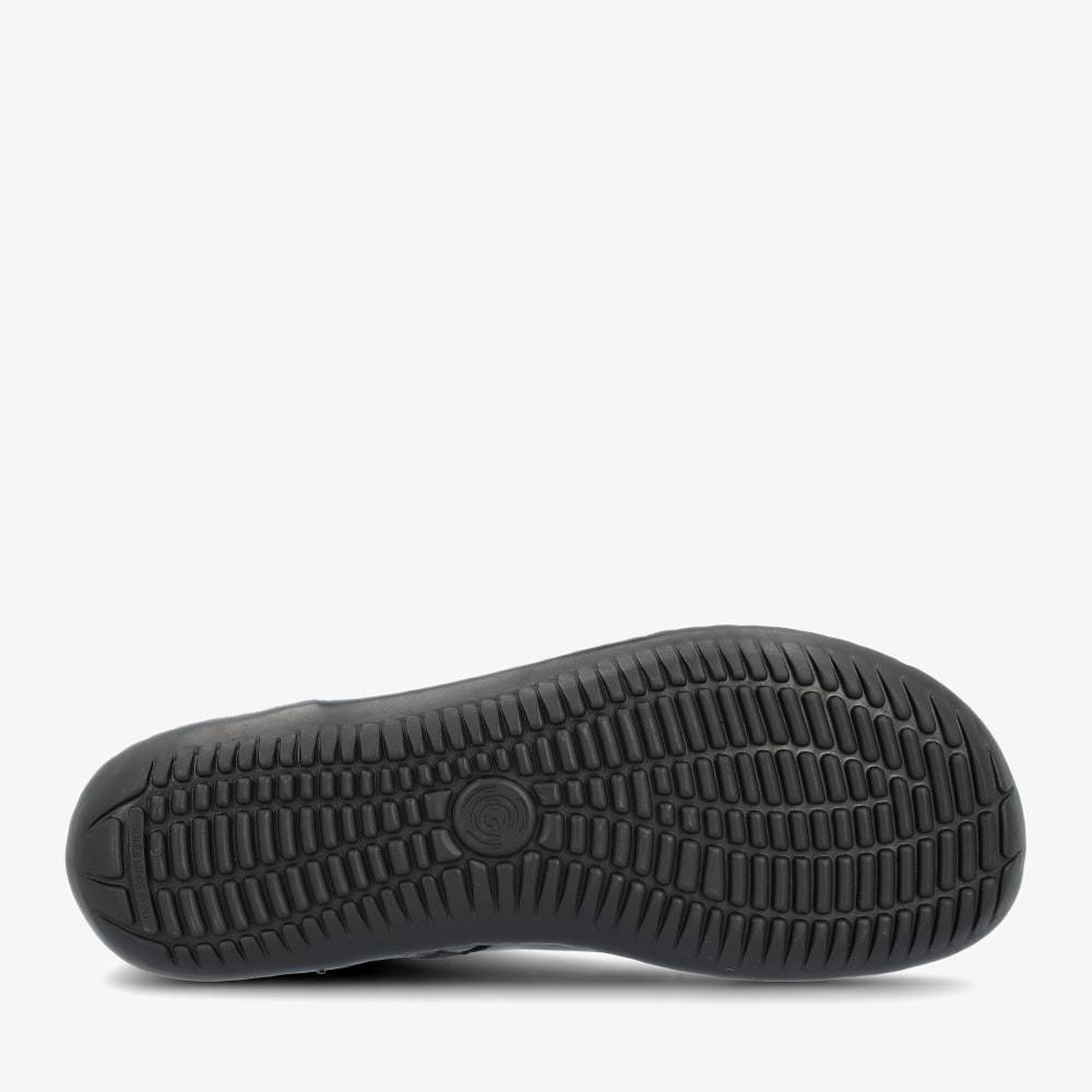 Black || Barefoot