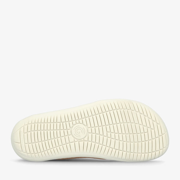 Cognac || Barefoot+