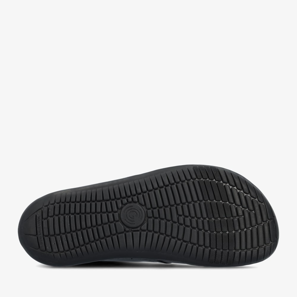 Schwarz || Barefoot+