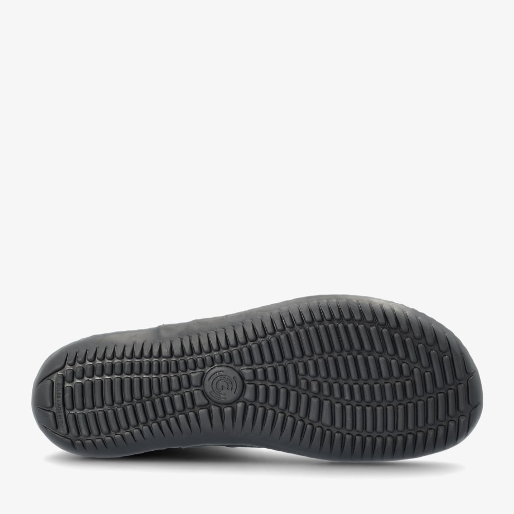 Black || Barefoot