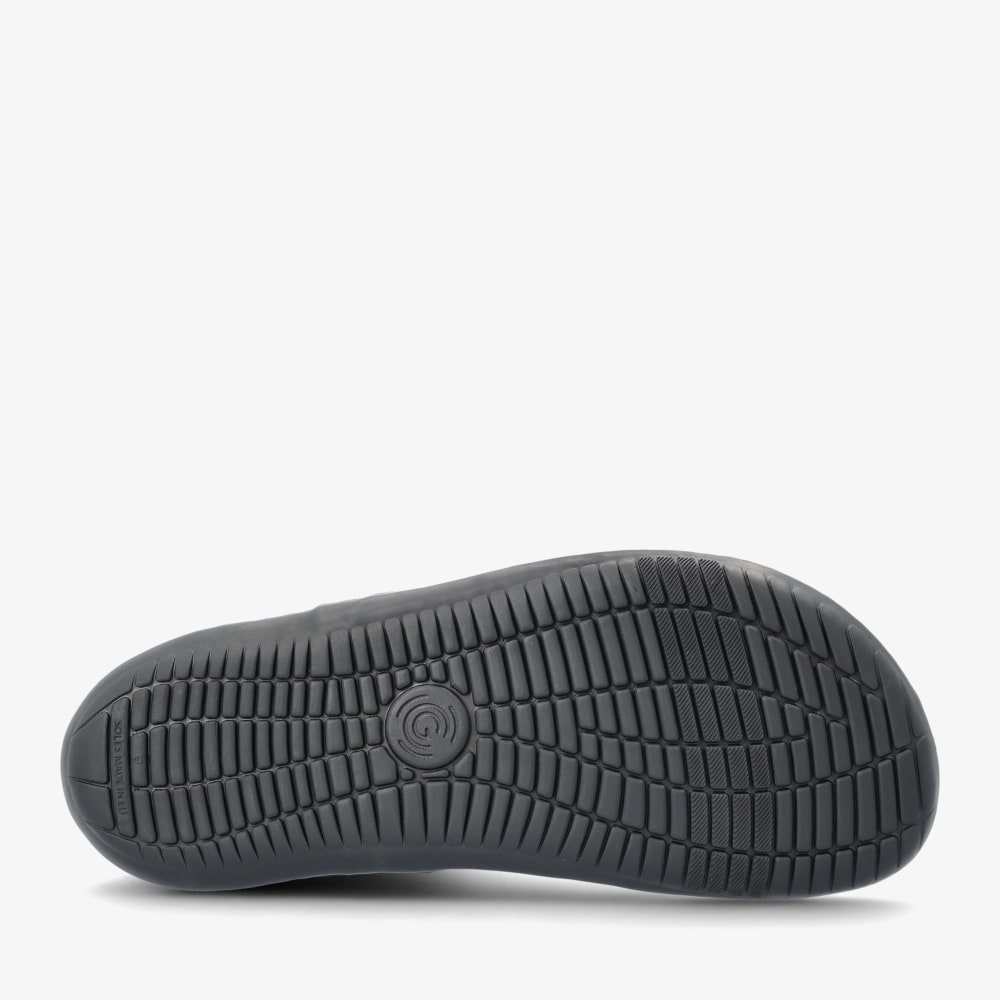Black || Barefoot+