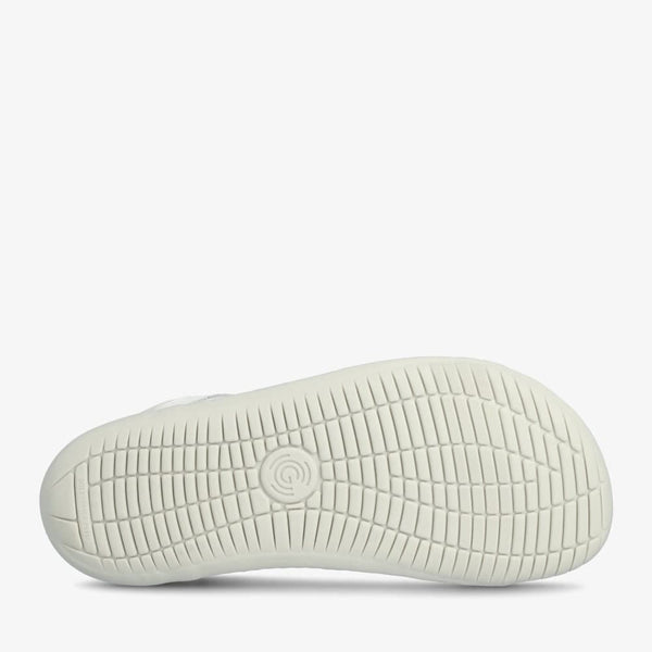 White || Barefoot+