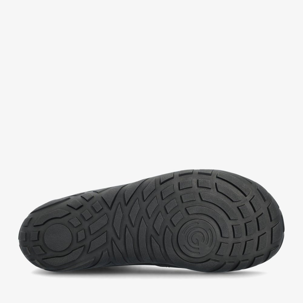 Schwarz || Barefoot