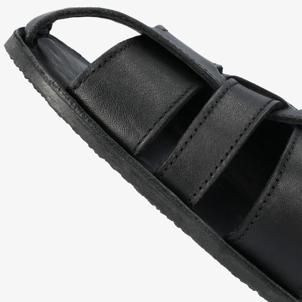 Black || Barefoot