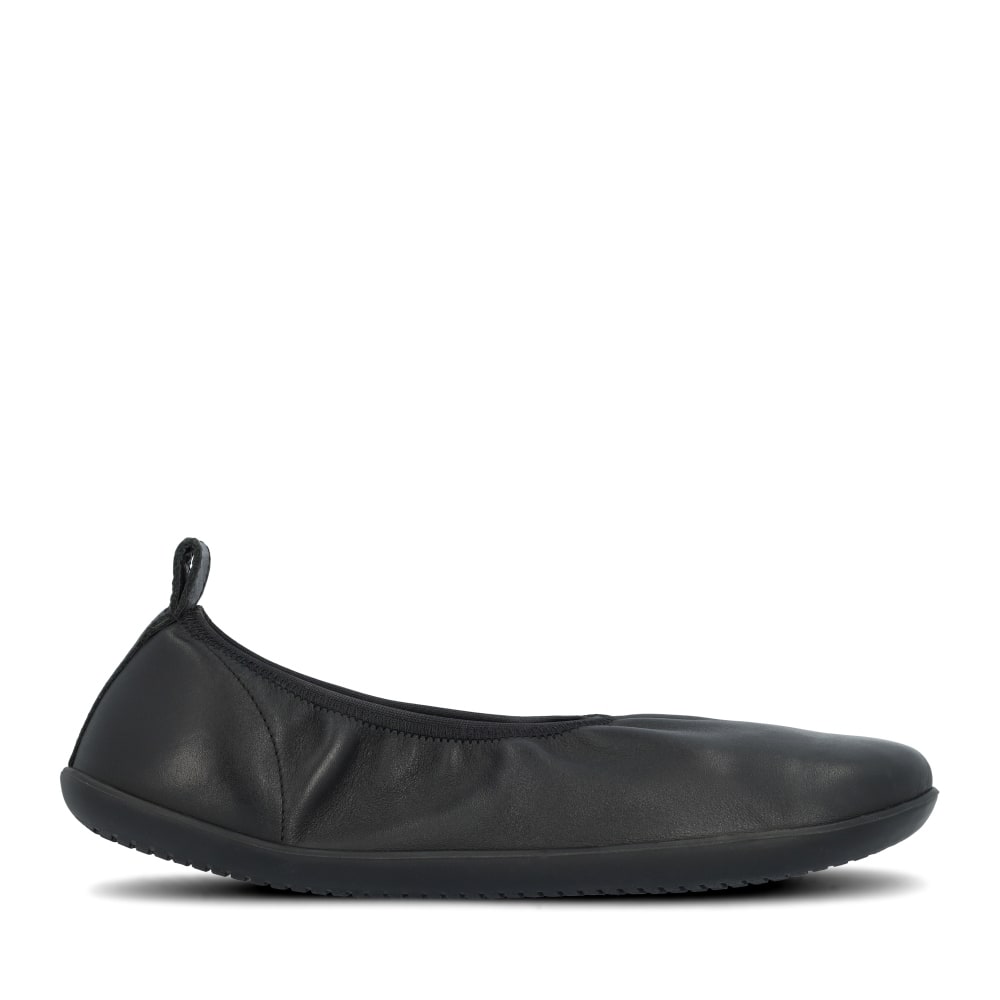 Black || Barefoot