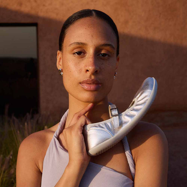 Silver (Metallic) || Barefoot