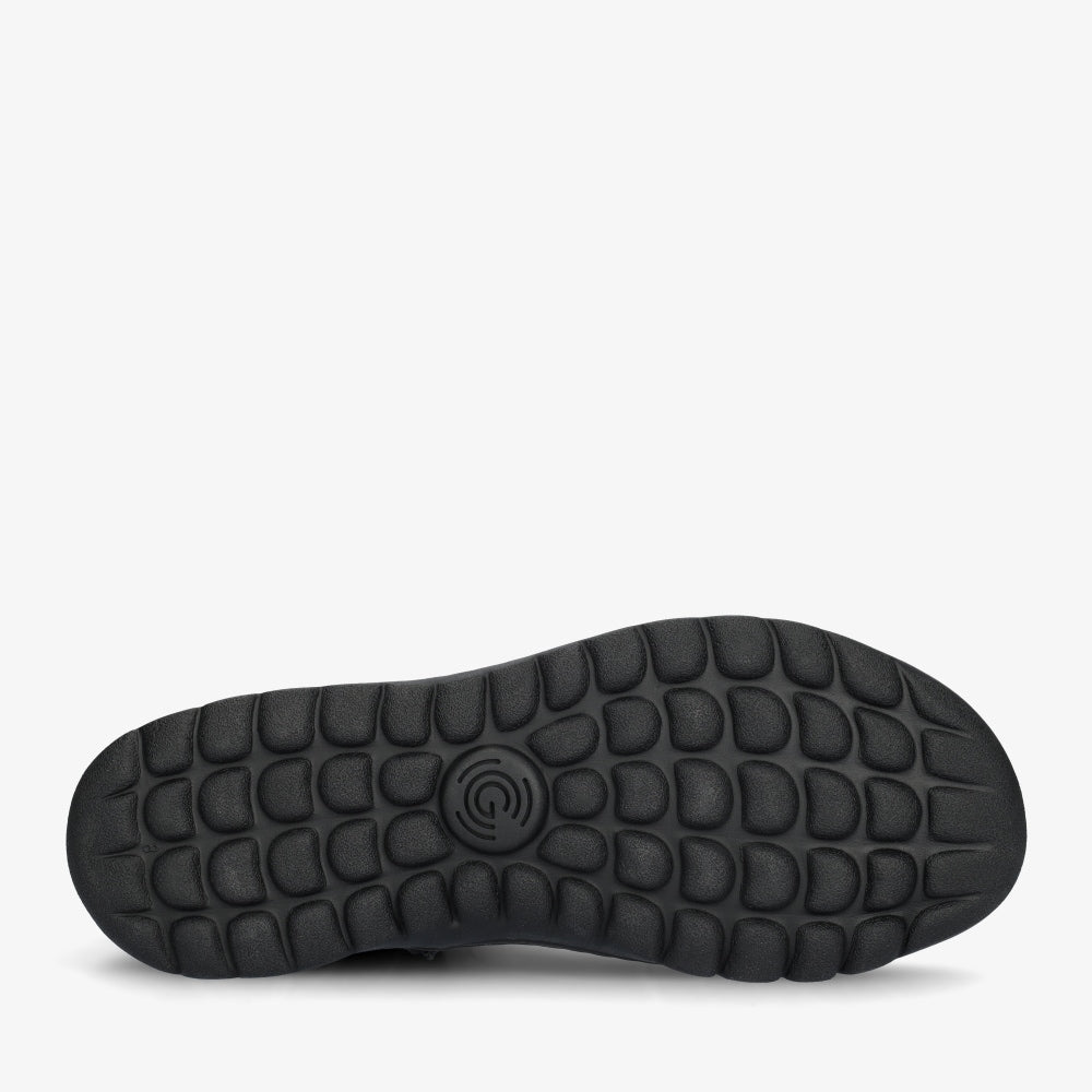 Black || Barefoot