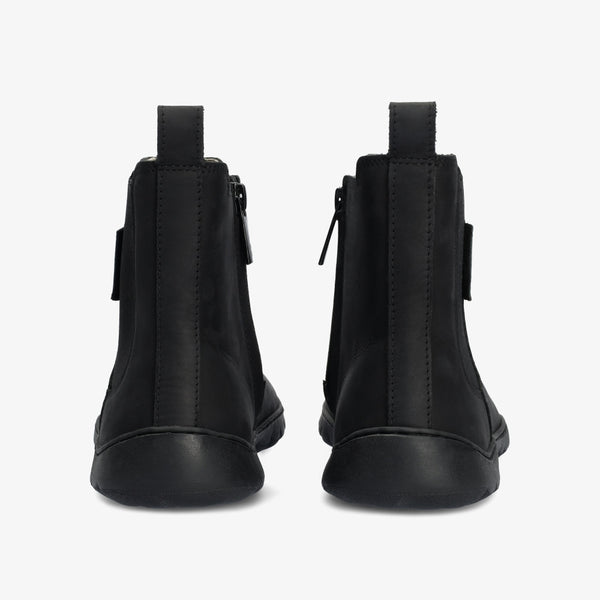 Black || Barefoot