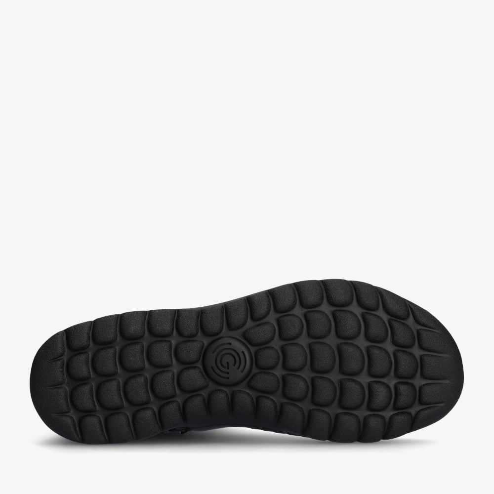 Black || Barefoot