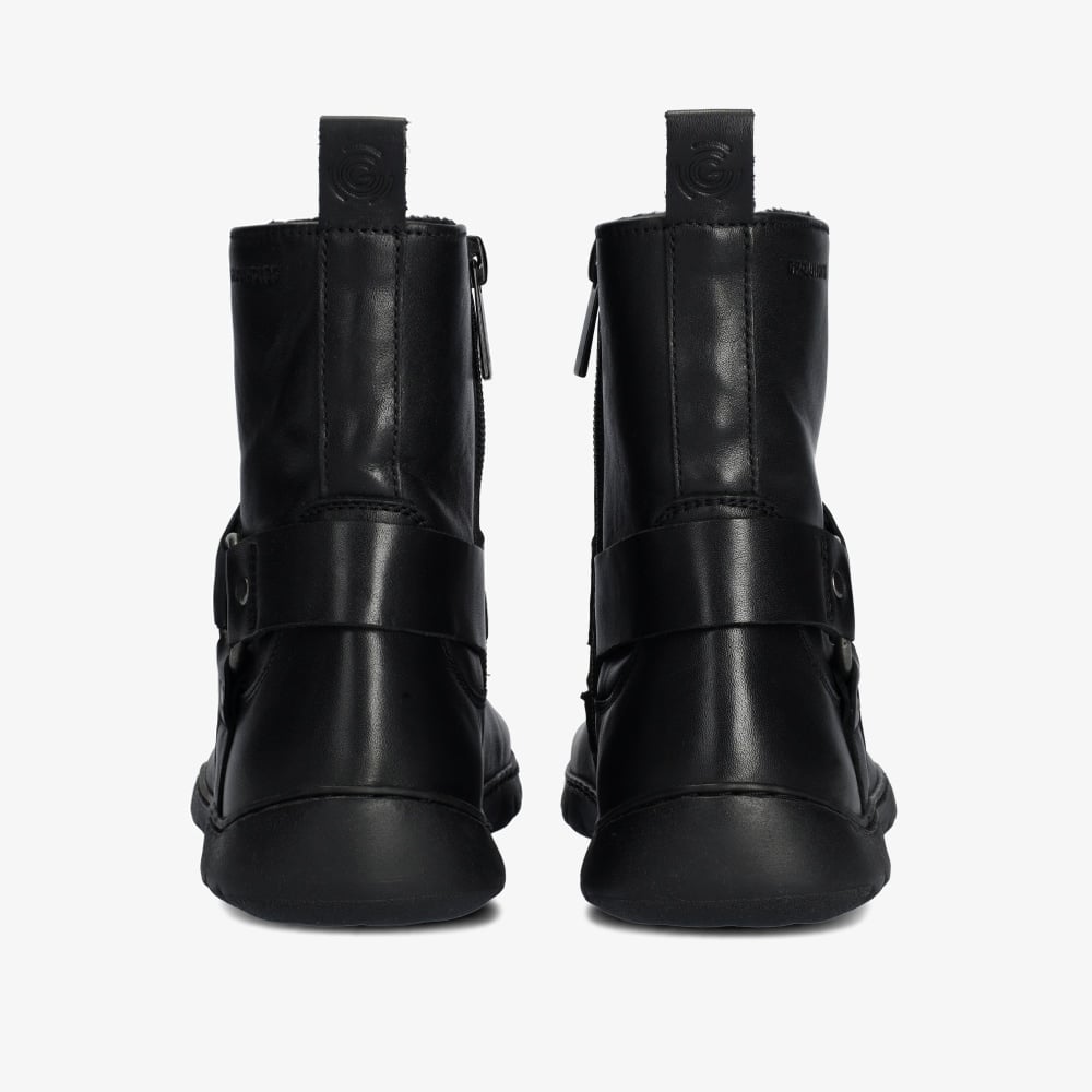 Black || Barefoot