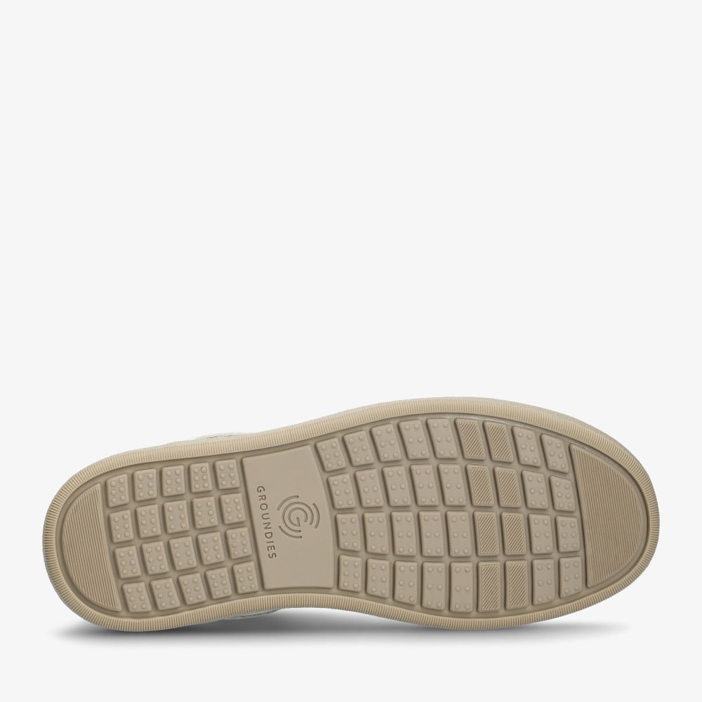 Off-White || Barefoot Light