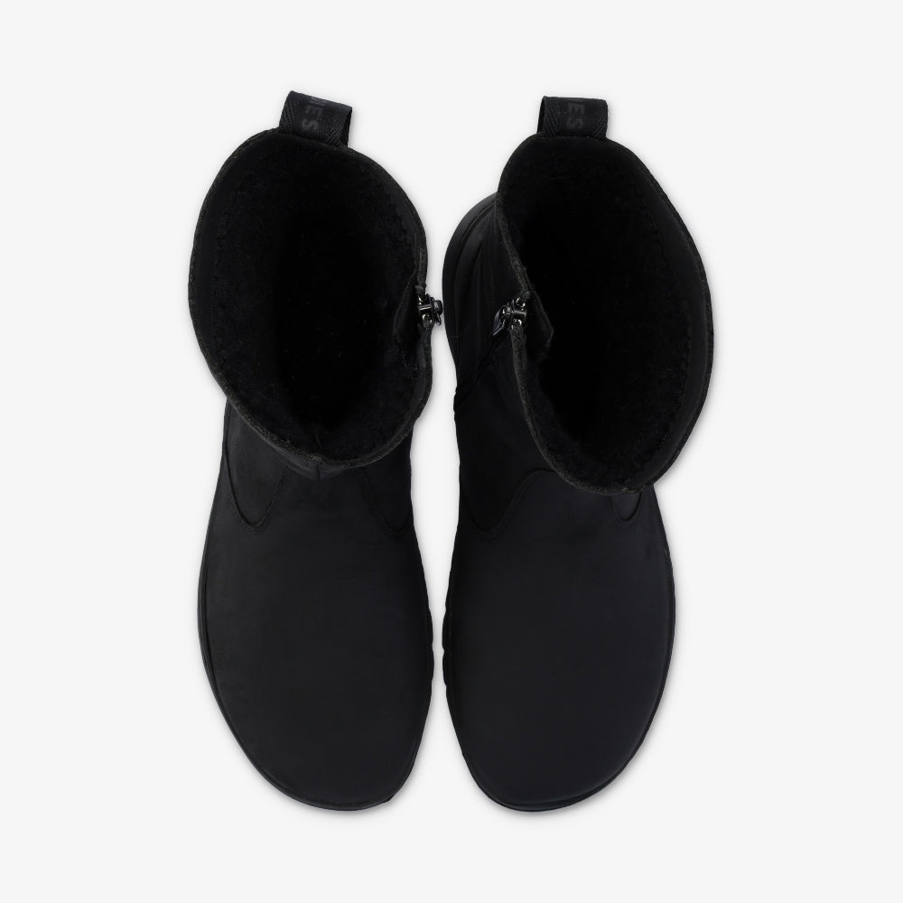 Black || Barefoot
