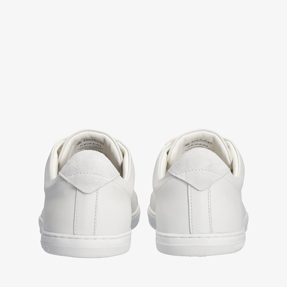 White || Barefoot
