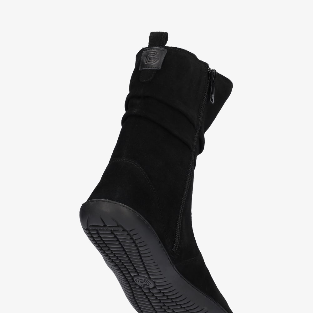 Black || Barefoot