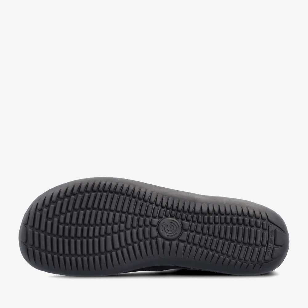 Black || Barefoot
