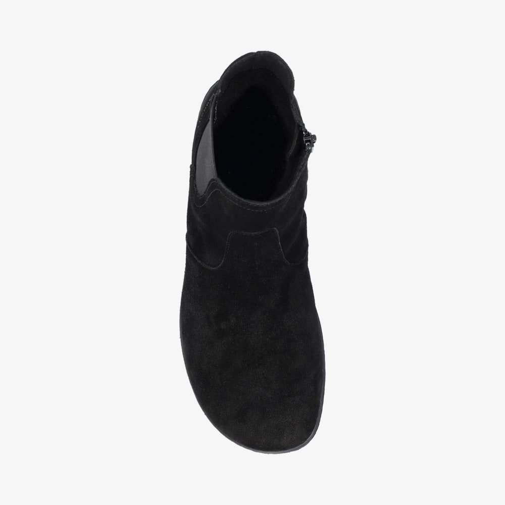Black || Barefoot