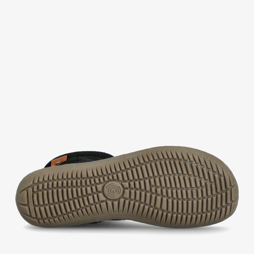 Schwarz || Barefoot