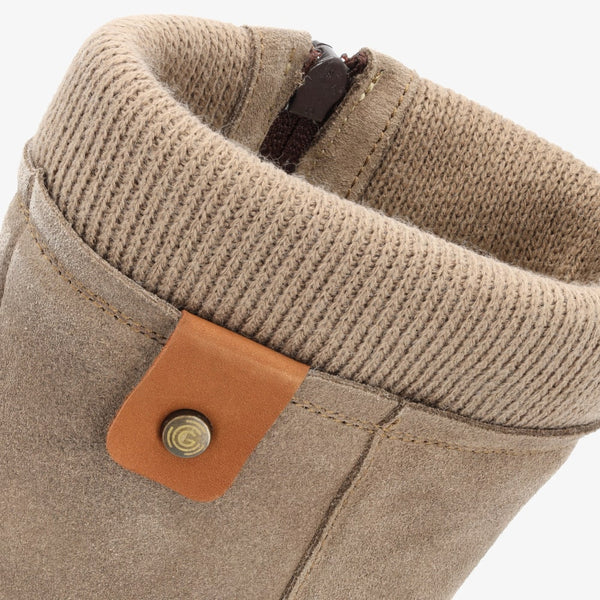 Taupe || Barefoot