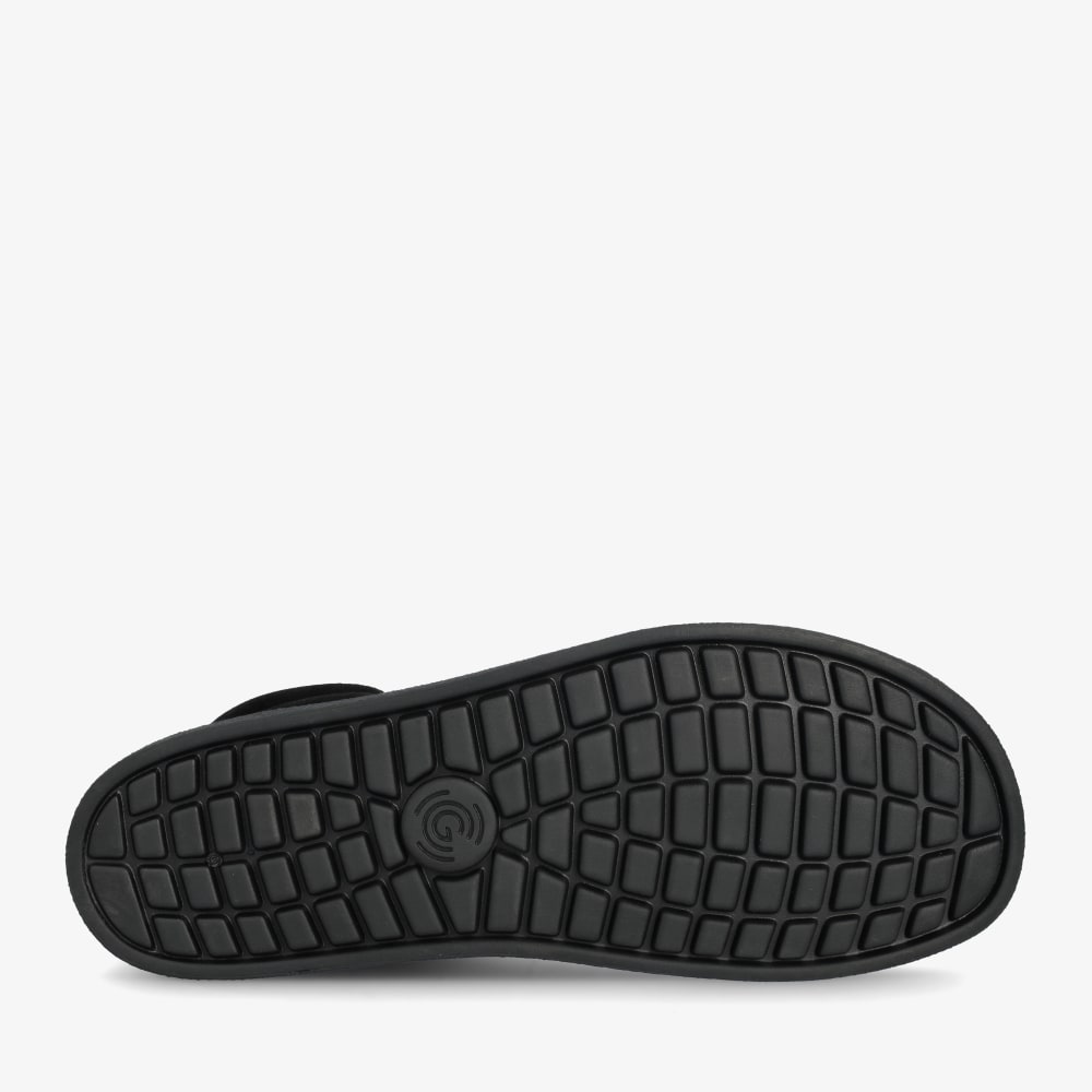 Black || Barefoot