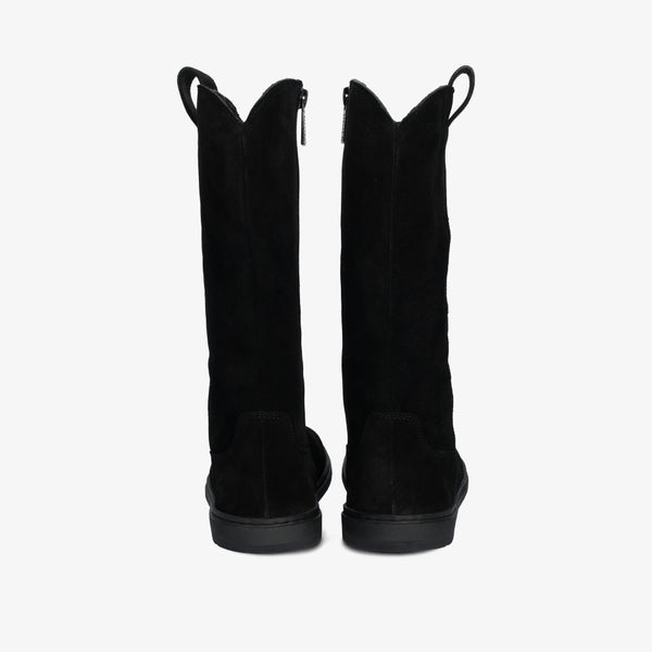 Black || Barefoot
