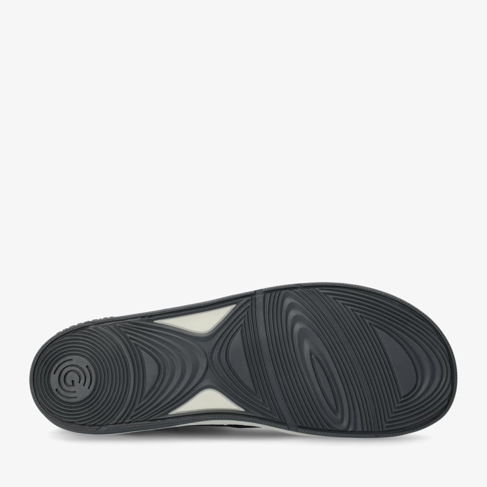 Black || Barefoot