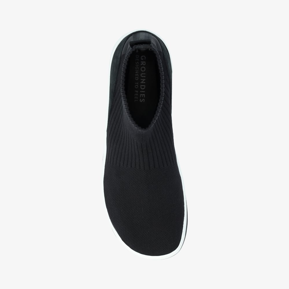 Black || Barefoot