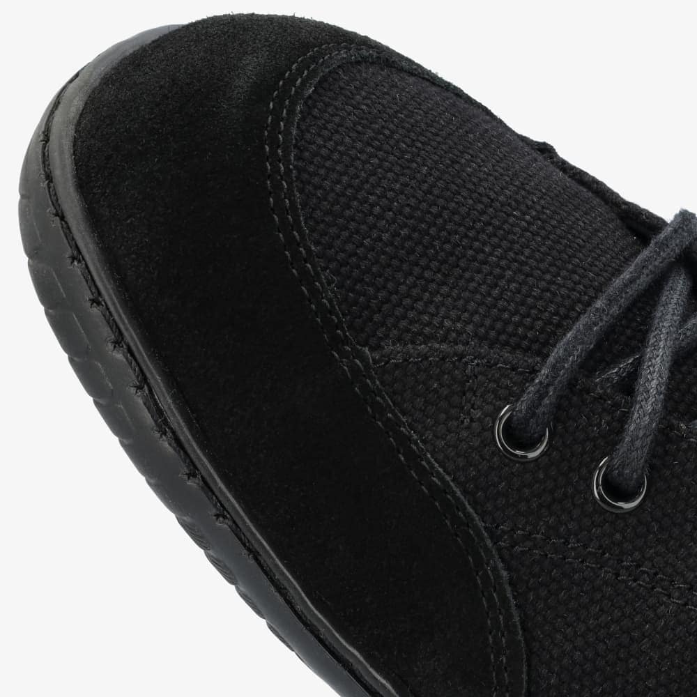 Black || Barefoot