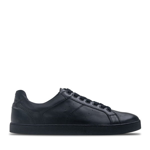 Schwarz || Barefoot