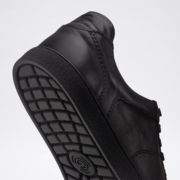 Schwarz || Barefoot