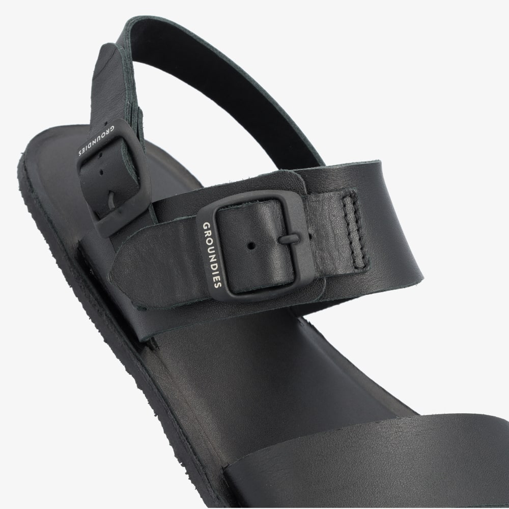 Schwarz || Barefoot