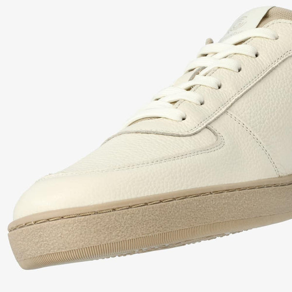 Off-White || Barefoot Light