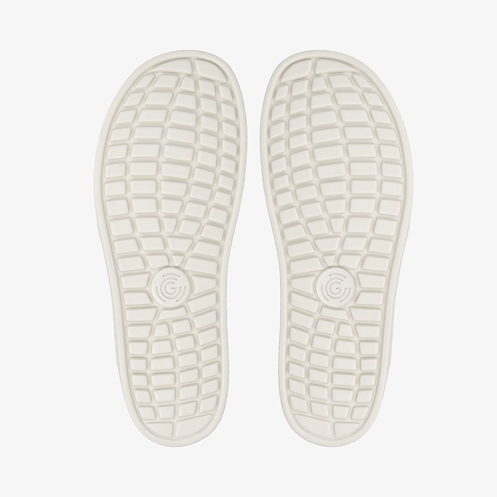 White || Barefoot