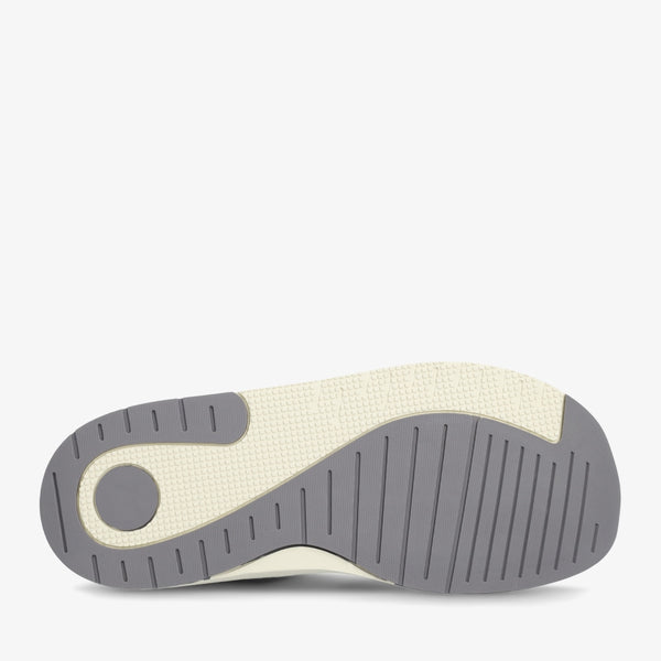 White/Silver/Black || Barefoot