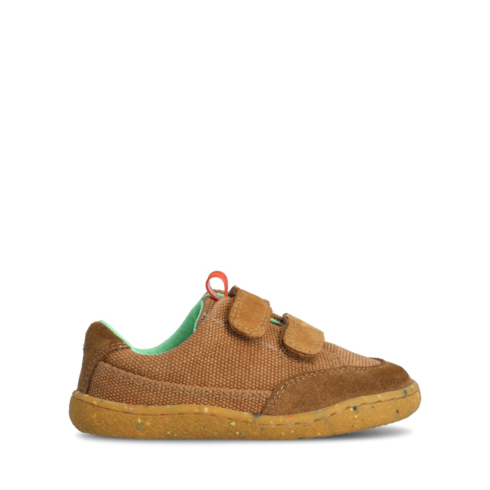 Camel || Barefoot