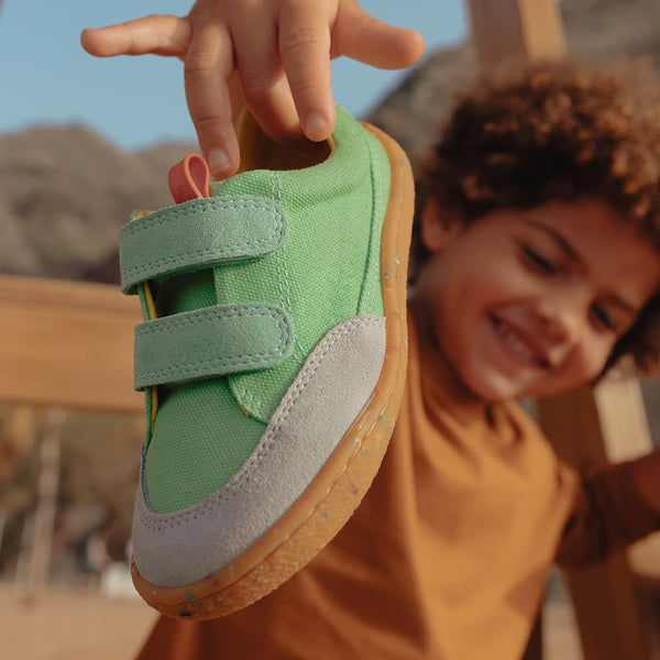 Light green || Barefoot