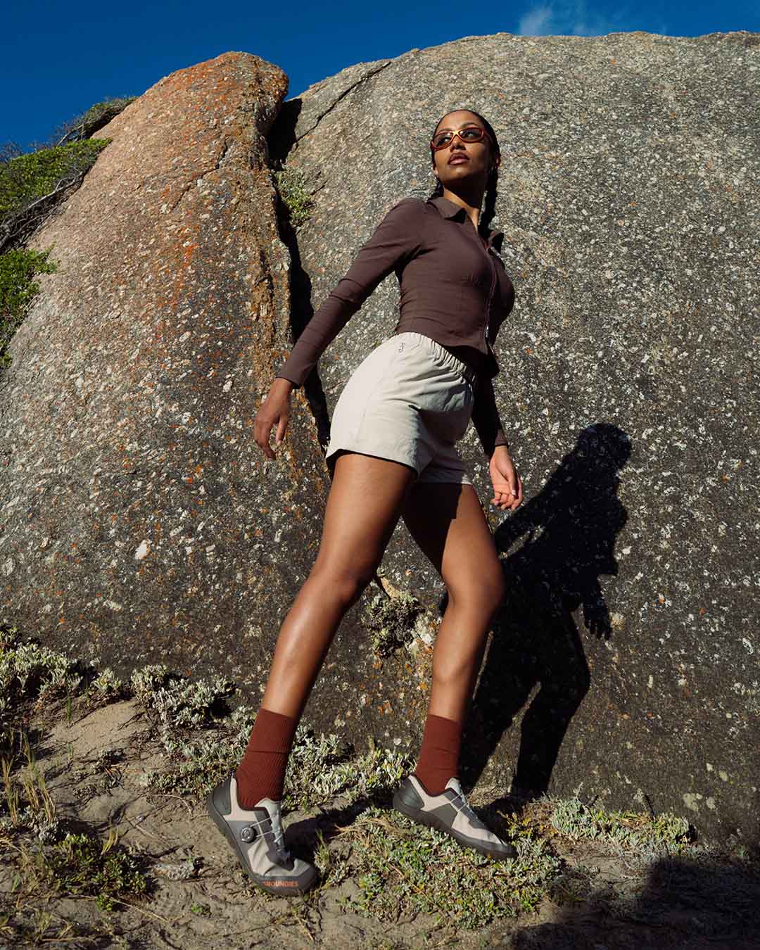 Collection de sport : marche en toute sécurité, bouge de manière dynamique et fais confiance à chaque pas.